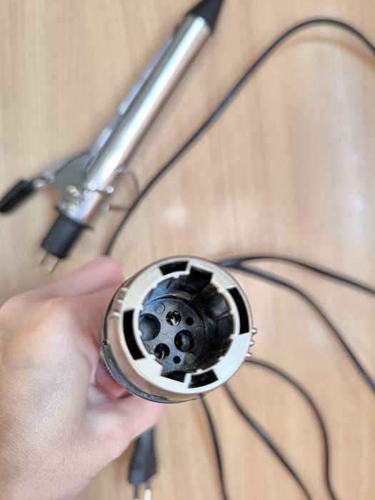 Vendo ferro de encaracolar / esticar