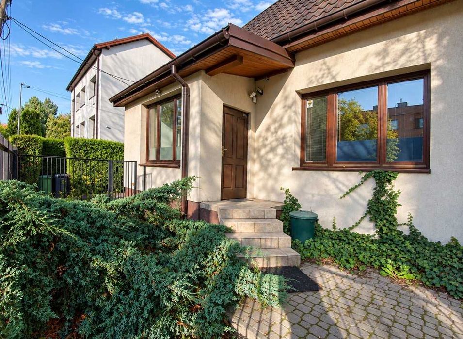 Biuro 60 m² | 3 pokoje | Ogródek | Włochy