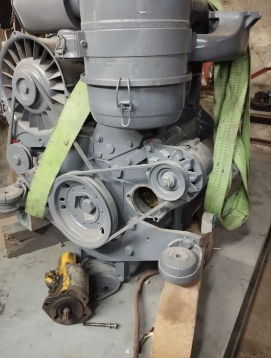 Máquina Pa carregadora kramer + motor deutz f3l912