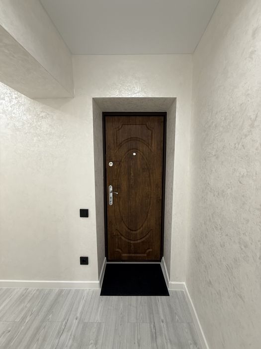 2 кімнатна вул. Небесної Сотні р-н ФОРМАРКЕТА