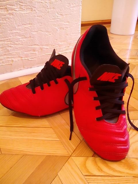 Korki piłkarskie Tiempo Nike CZERWONE