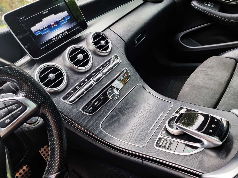 Mercedes-Benz C 220 d 9G-TRONIC AMG Line