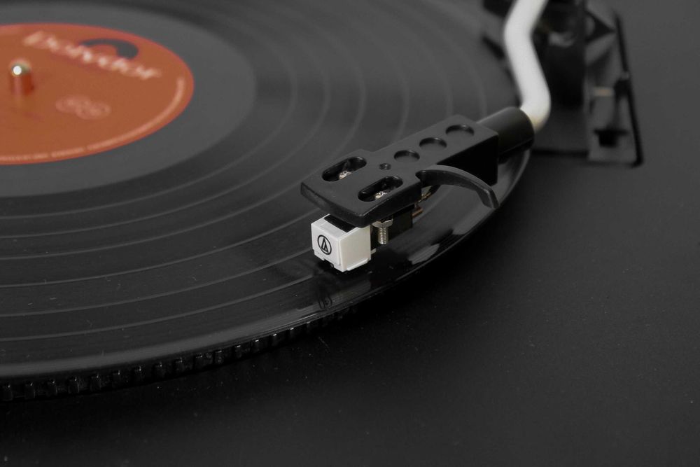 Вініловий програвач напівавтоматичний Audizio RP335 з Bluetooth, USB з картриджем Audio-Technica