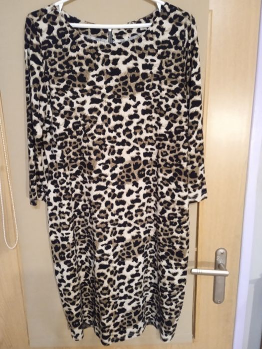 Sukienka wzór panterka