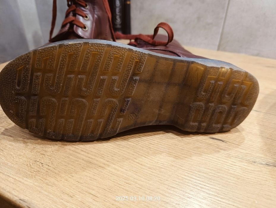 Trapery firmy BDX Fooywear