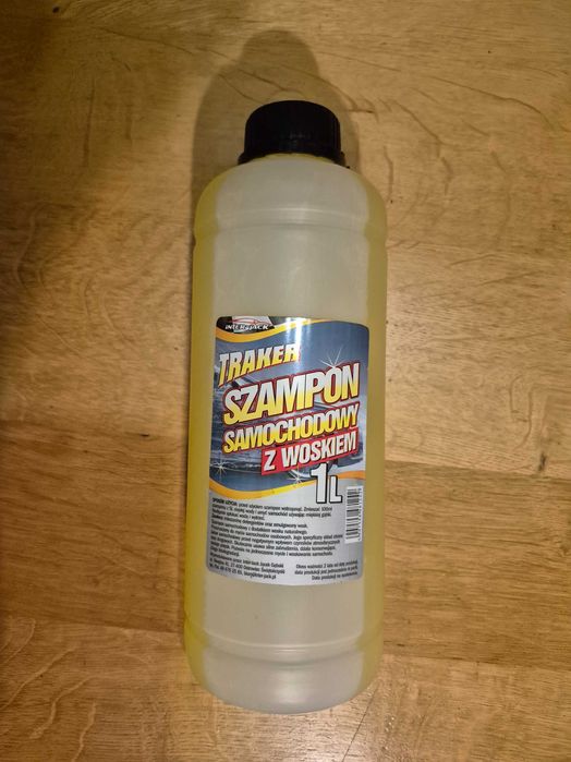 Szampon samochodowy z woskiem, Traker, 1 litr