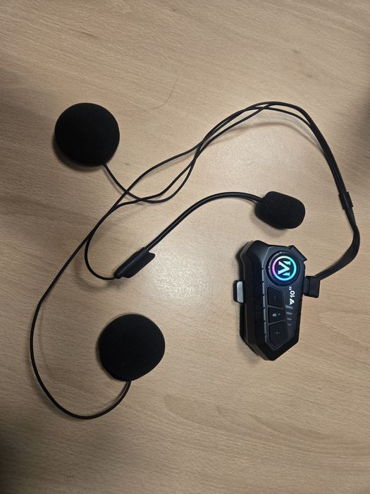 Intercomunicador Bluetooth para Capacete de Moto
Ver detalhes do produto
- 24.18 %