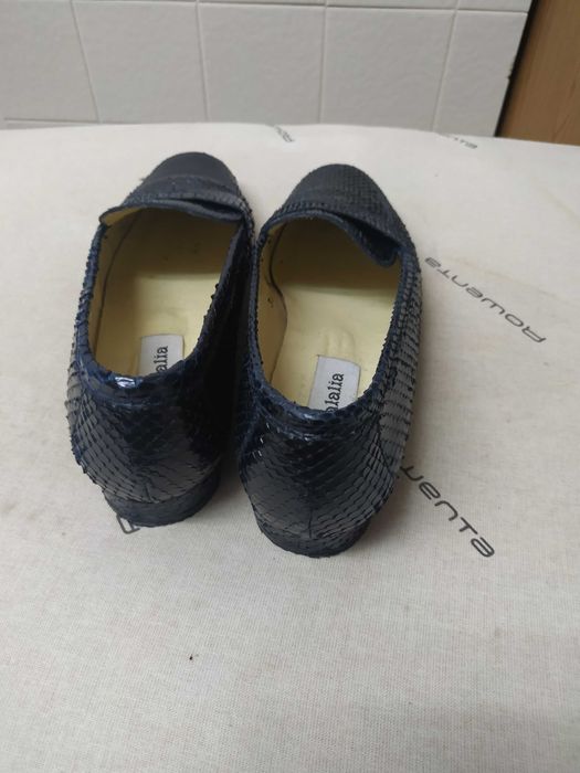 Sapatos azuis, em pele de corcodilo, pouco uso - tamanho 36