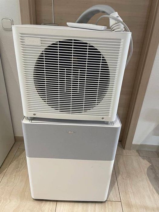 Midea PortaSplit 12000 BTU klimatyzator Jak nowy
