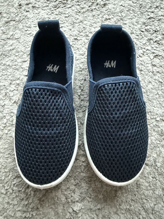 H&M buty z siateczki 24
