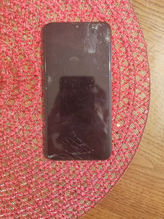 Продам телефон samsung a10