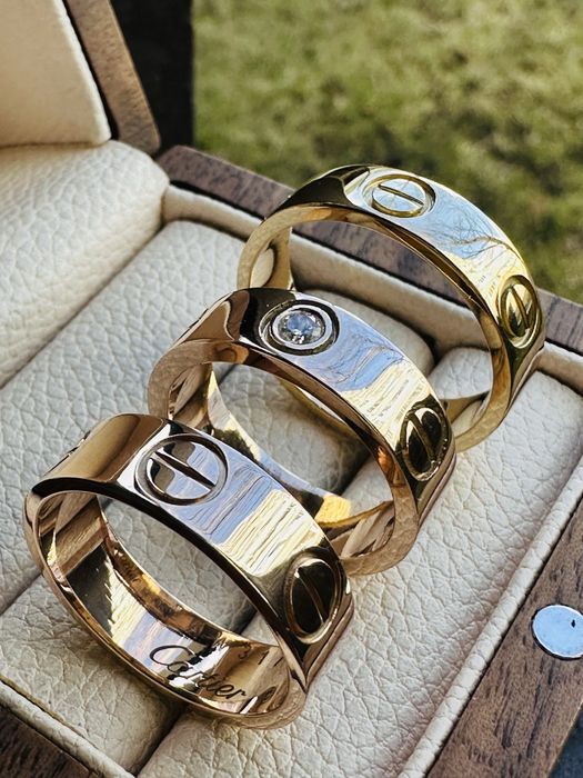 Золотые кольца cartier 585