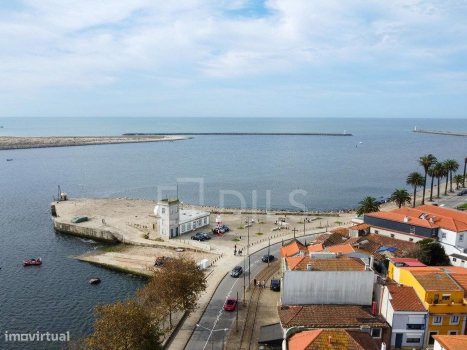 Apartamento T1 com varanda, na Foz do Douro