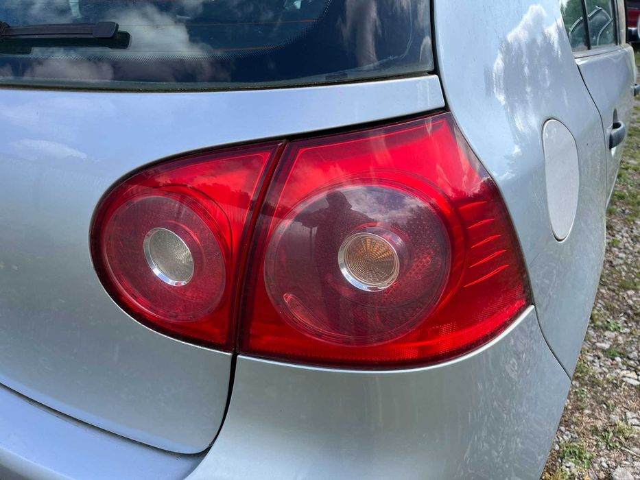 lampa tył tylna tylnia prawa vw golf v 5 1k0 2003 -2009 hatchback