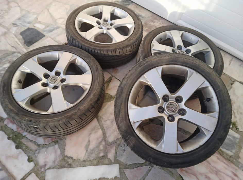 Jantes Mazda R17 com pneus 205/50