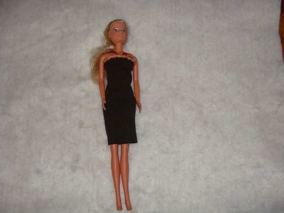 Boneca Steffi Love com Vestido