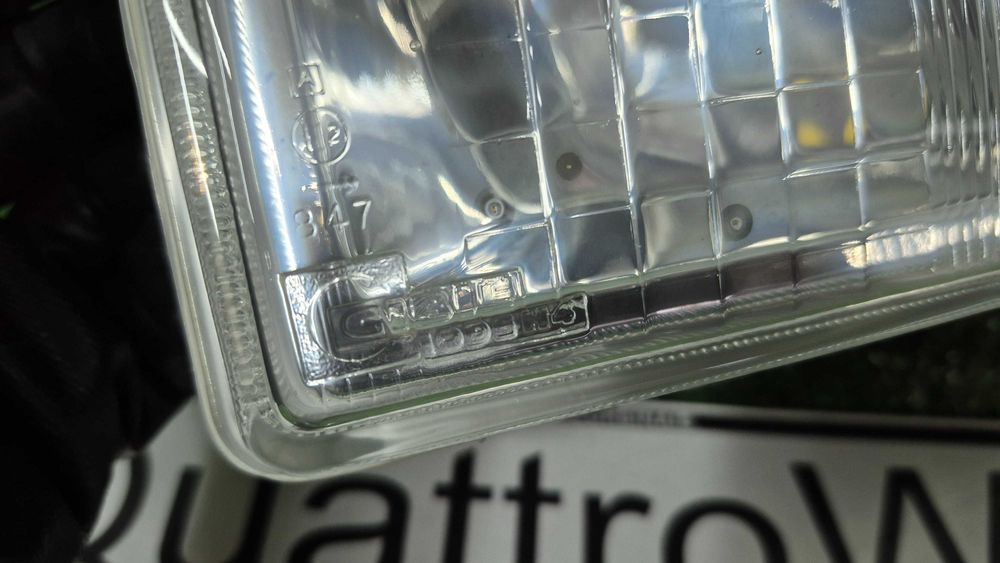 Otica Farol Frente Esquerdo Renault 9 Ate 07/1985 Ref. 061810 Valeo ORIGINAL NOVO