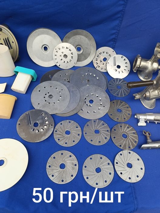 Советская чугунная алюминиевая мясорубка м'ясорубка СССР соковыжималка