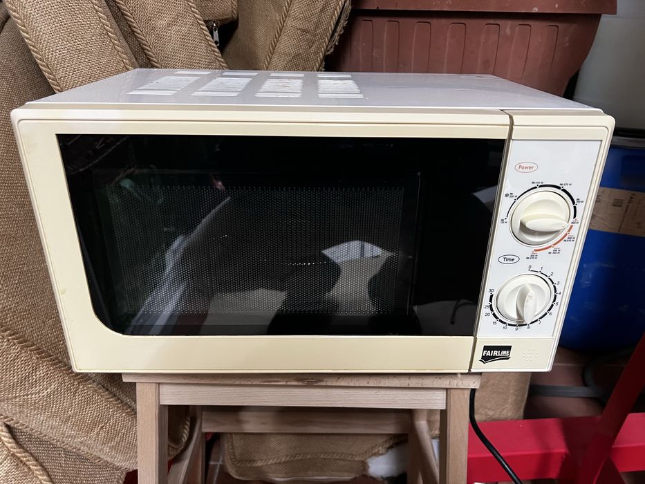 Microondas Fairline
