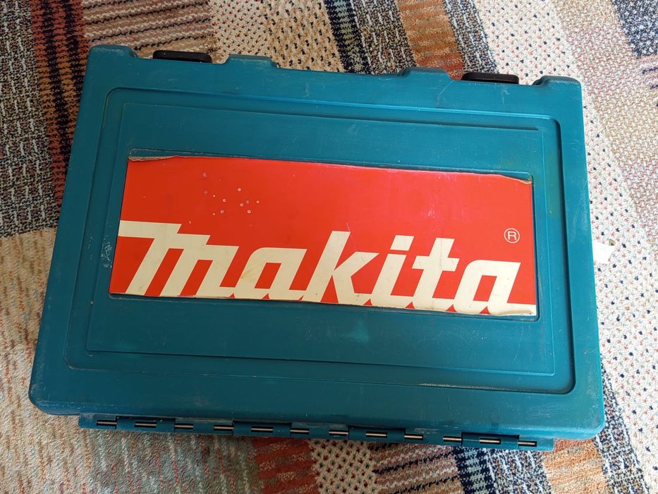Martelo perfurador Makita sds plus