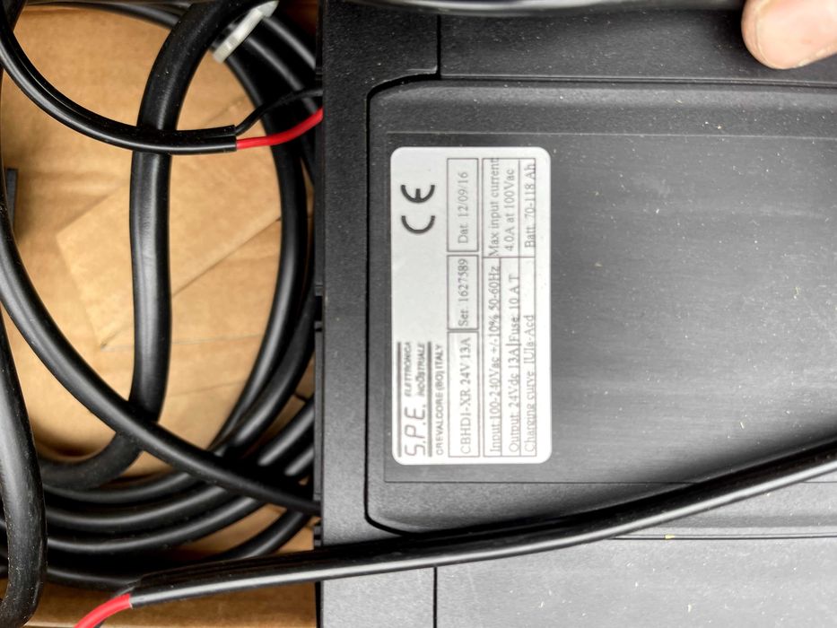 Ładowarka S.P.E. CBHD1-XR 24V 13A