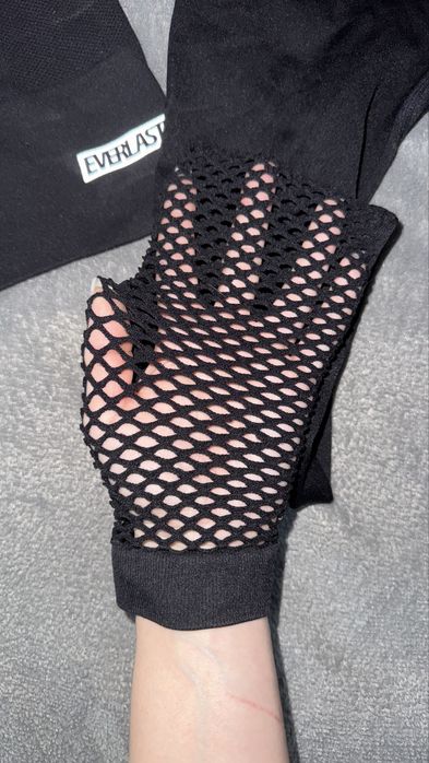 Жіночий спортивний костюм