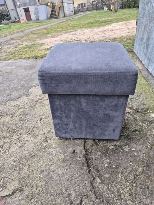 Sprzedam  pufy  sztuka 2 stan bdb