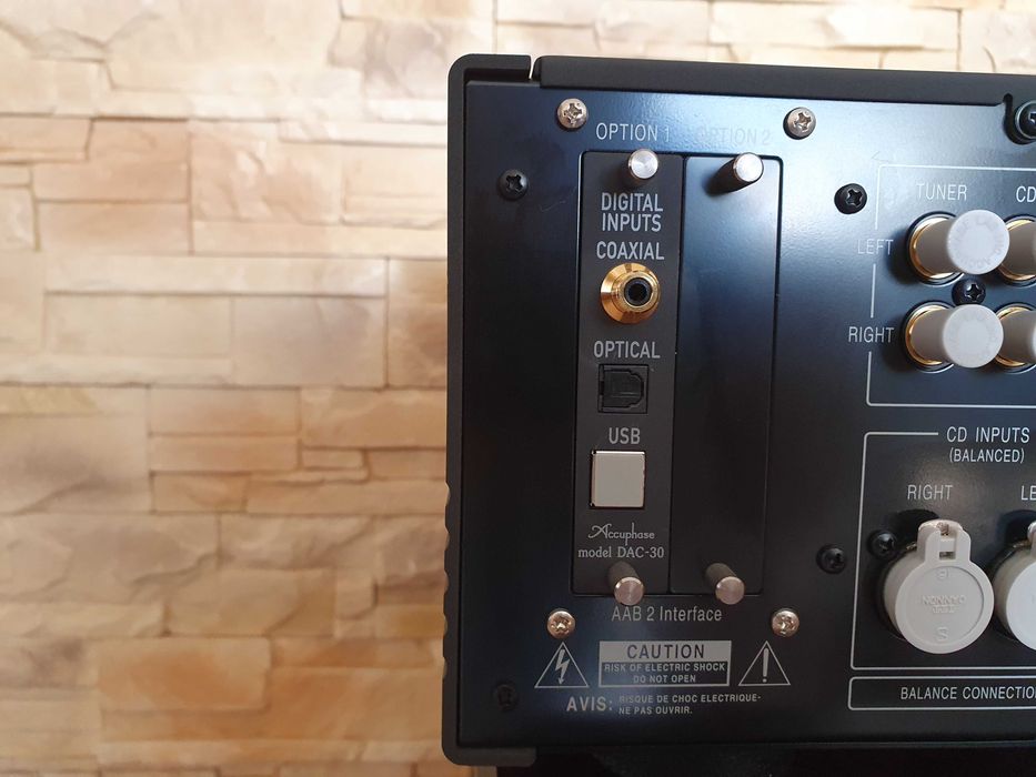 Wzmacniacz Accuphase E-308