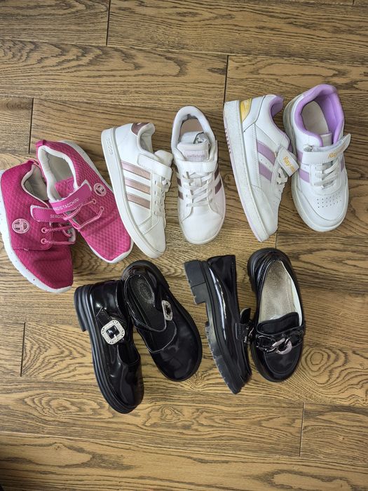 Кросівки Адідас туфлі лакові 32-33р. Ботінки Next