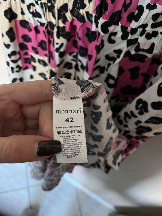 Rozkloszowana sukienka maxi z wiskozy 42 Monnari