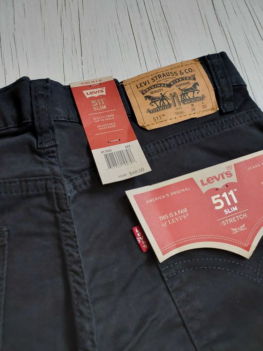 Новые брюки джинсы Levis оригинал рост 170