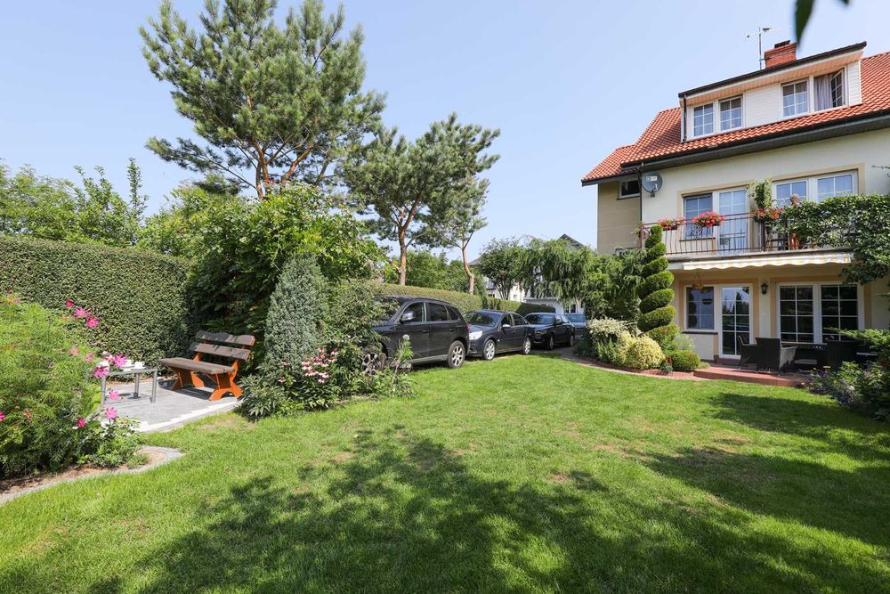Pokoje blisko morza, spkojna okolica, parking.