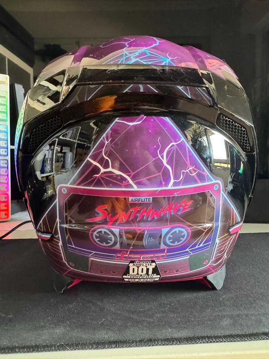 Capacete Icon Airflite Synthwave