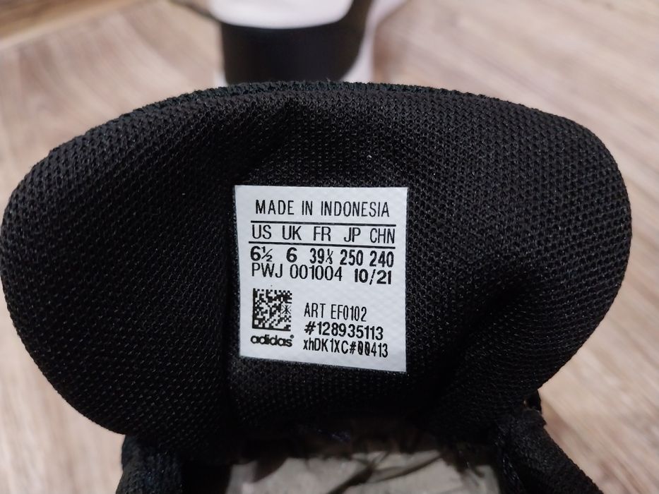 Buty sportowe młodzieżowe  adidas