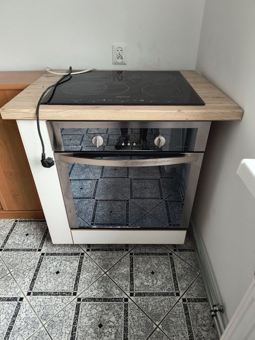 Piekarnik elektryczny z płytą ceramiczną Mastercook