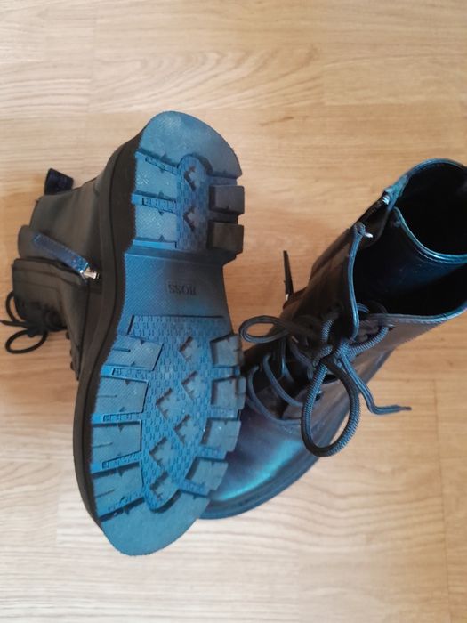 Черевики Hugo Boss 35 р