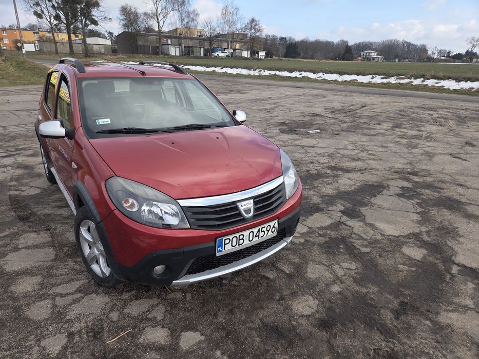 Dacia Sandero Stepway.2012r 1.6 Benzyna LPG..Hak.Niski przebieg