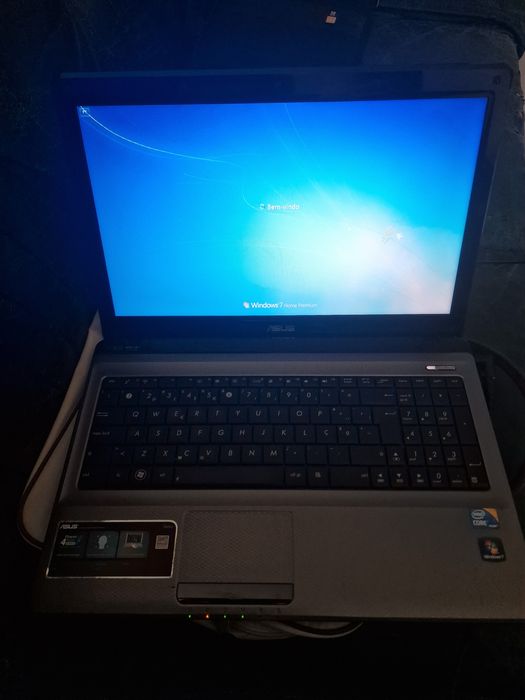 Computador Asus.