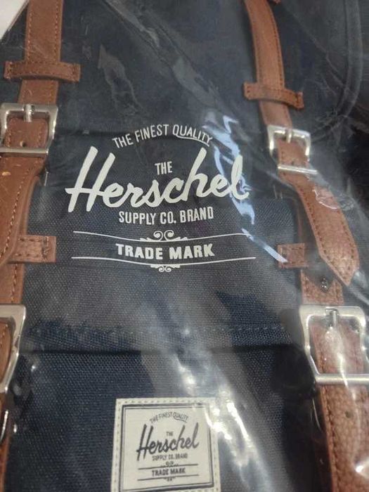 Plecak Herschel Little America Mid Volume