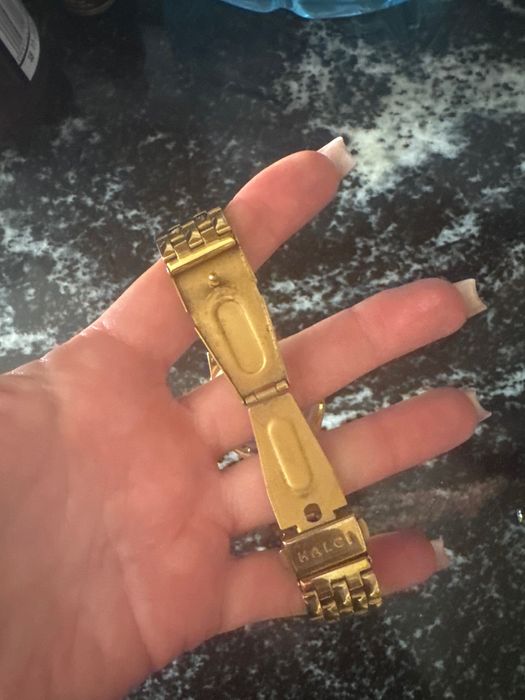 Продам робочий Годинник HALEI