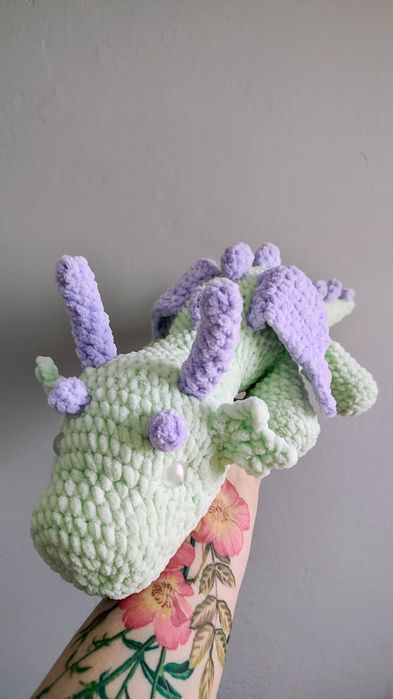 Pluszowy pastelowy smok