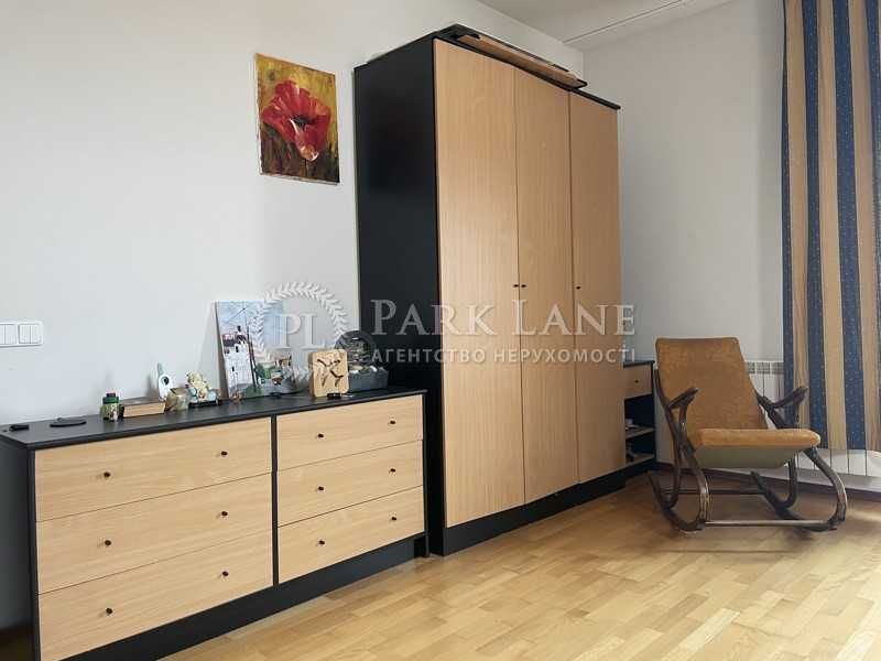 Княжичі. Будинок 220м2. 20 соток ділянка. Молодий сад.