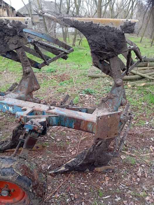 Продам плуг переворотний rabe werk 3+1
