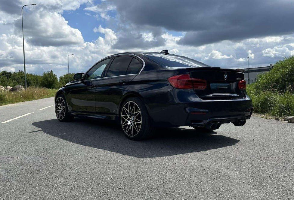 BMW 330, 2017, 2.0