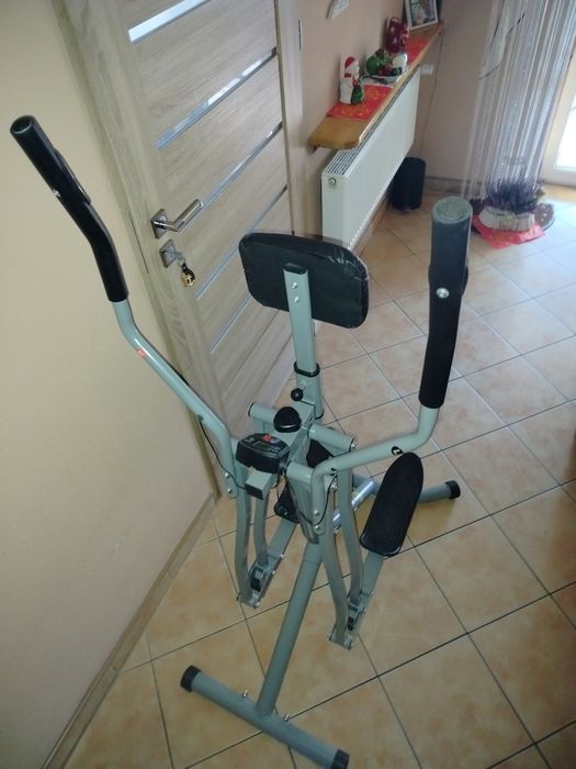 Orbitrek,trenażer eliptyczny.