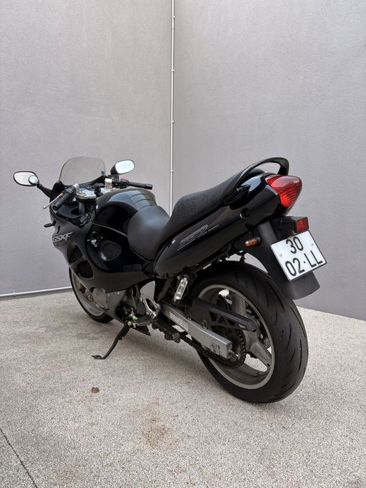 Suzuki GSX750F Katana 750 – 25 mil km