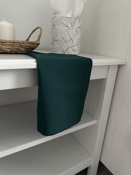 Serwety serwetki bankietowe butelkowa zielen 35x35 obszyte 35 sztuk