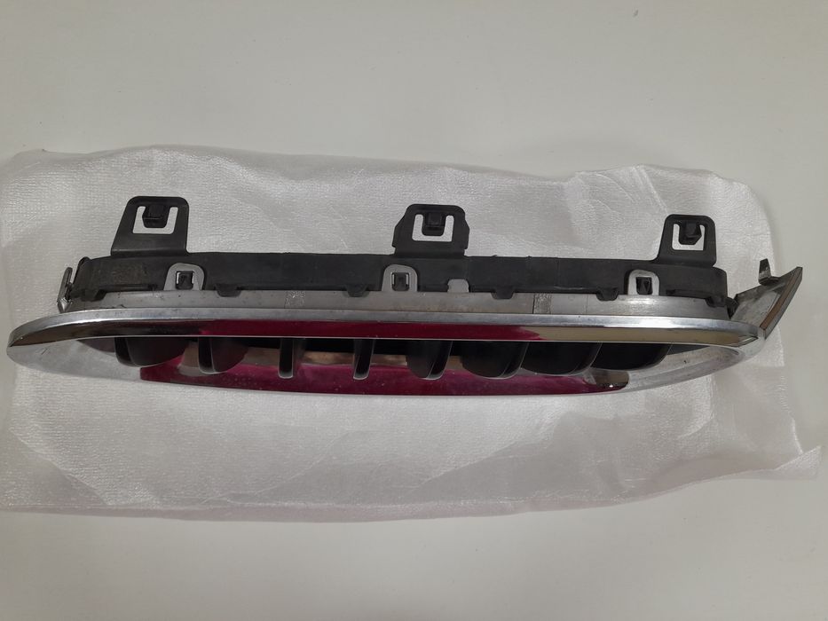 Grelha esquerda BMW f30/f31