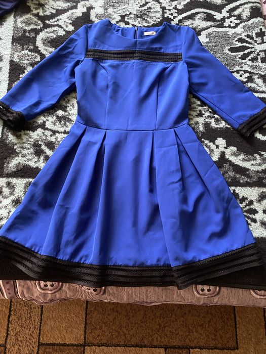 Синя сукня для дівчини 46 розмір