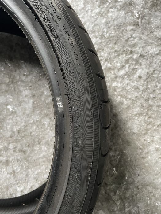 275/30r19 yokohama advan sport v105s